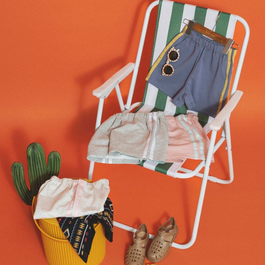 ネイビーブルー