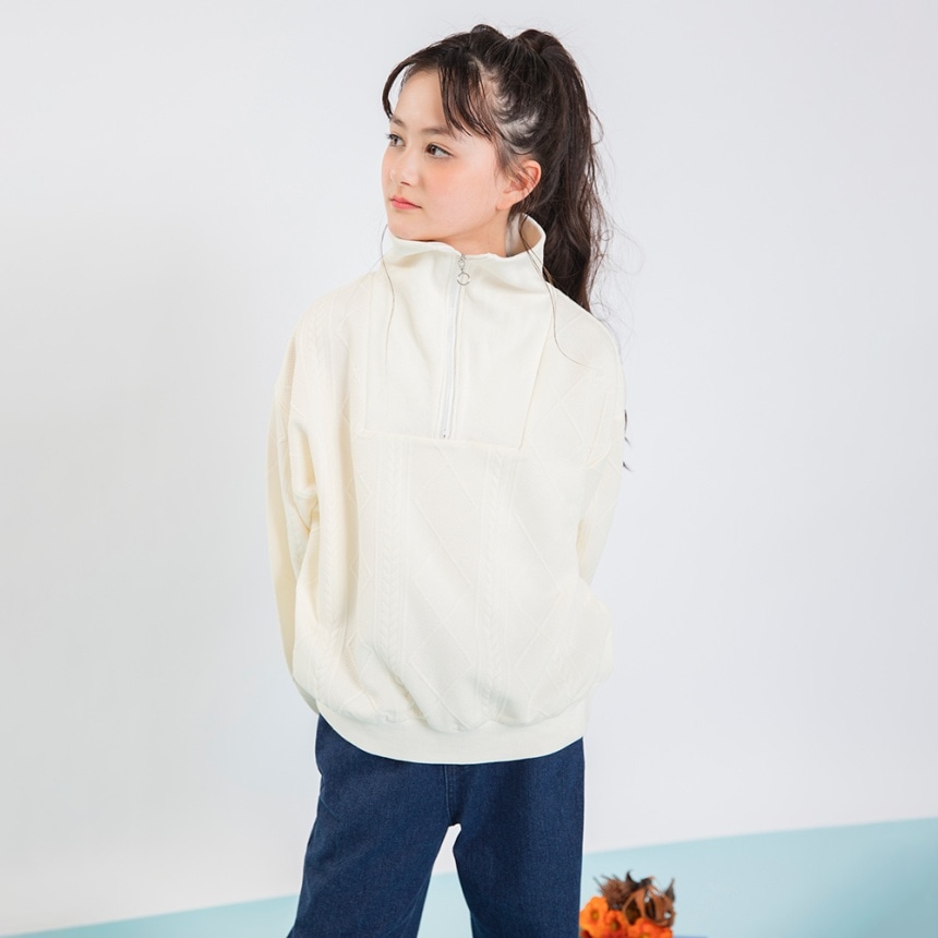アイボリー