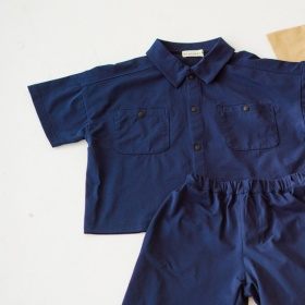 ネイビーブルー