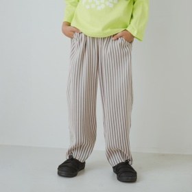 タックカーブパンツ