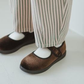 バレエシューズ