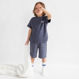 ネイビーブルー