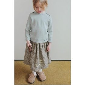 【ビエンナビエン】リップライン裾刺しゅう 長袖Tシャツ