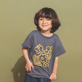 【aBity select./アビティセレクト】ニュアンスフラワープリント半袖Tシャツ