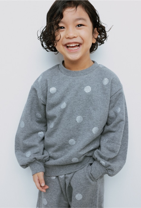 モデルの女の子（ホバー）