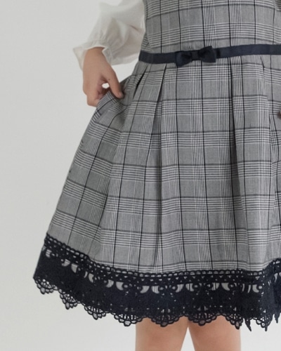 GIRL-SET 02 フォーマル3点セット グレンチェック モデル着用画像