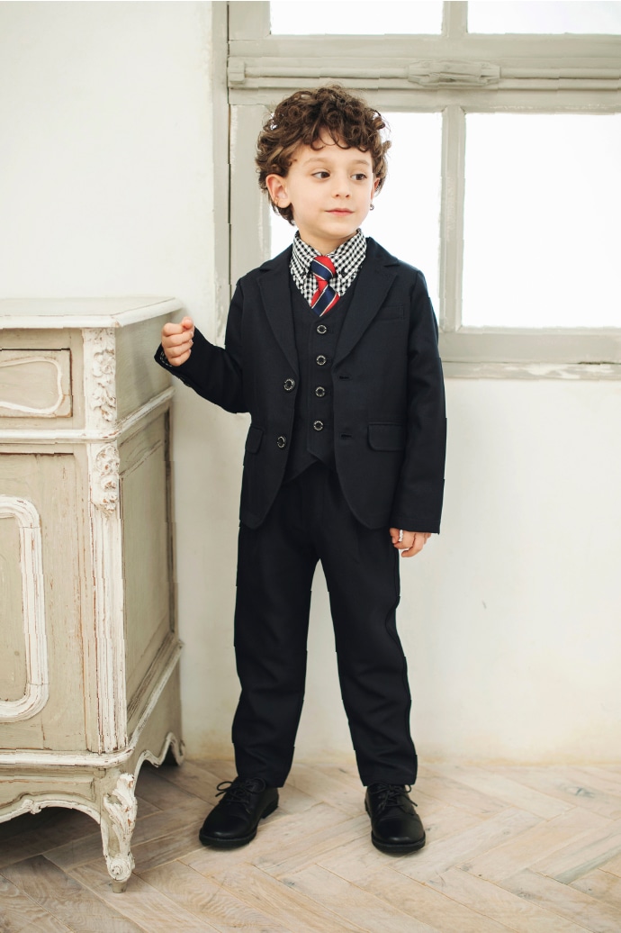 Long Pants×Black Bow Tie